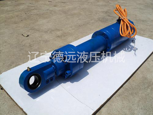 cd内置位(wèi)移傳(chuán)感器液(yè)壓缸